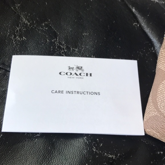 Coach discontinued bag - Picture 5 of 9